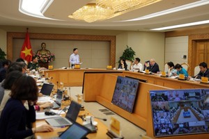 Phó thủ tướng Trần Hồng Hà chủ trì cuộc họp. Ảnh: VGP