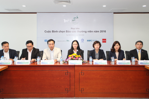 Ban tổ chức cuộc bình chọn Báo cáo thường niên tốt nhất 2016