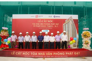 Phát Đạt (PDR) cất nóc tòa nhà văn phòng