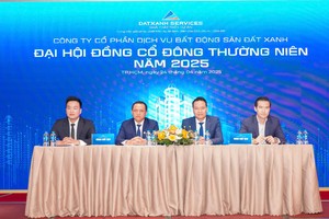 Đoàn chủ tịch Dat Xanh Services tại ĐHĐCĐ năm 2025
