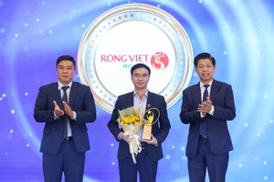 Chứng khoán Rồng Việt (VDS) được vinh danh loạt giải thưởng tại Diễn đàn cấp cao Cố vấn tài chính 2025 