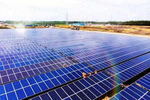 Nhà máy điện mặt trời Long An