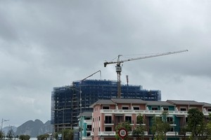 Khách sạn 5 sao tại Vân Đồn đã cất nóc