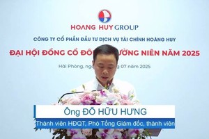 Ông Đỗ Hữu Hưng, thành viên HĐQT kiêm Phó tổng giám đốc Hoàng Huy báo cáo tại Đại hội
