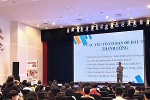 Hội thảo “Đầu tư chứng khoán và cân bằng những rủi ro” thu hút hơn 300 nhà đầu tư tham dự