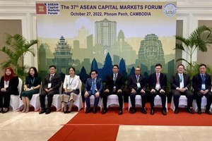 Đại diện cơ quan quản lý thị trường chứng khoán các nước Asean. (Nguồn: UBCKNN)