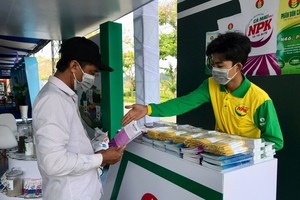 Ngay sau Đại hội, Đạm Cà Mau (DCM) thực hiện chốt quyền chia cổ tức 20% bằng tiền mặt