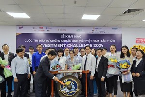 TS. Nghiêm Quý Hào, Trưởng Ban tổ chức Cuộc thi thực hiện lễ đánh chiêng khai mạc IC 2024. 