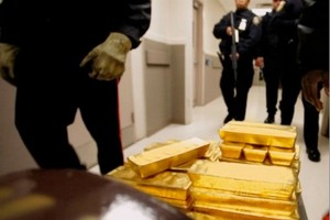 33 tấn vàng đã được bí mật mang khỏi Ukraine thế nào?