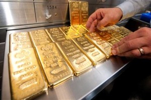 Ham muốn không vượt nổi nỗi sợ, vàng lên rồi lại hạ