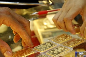 Vàng vọt lên cao nhất trong vòng 3 tuần