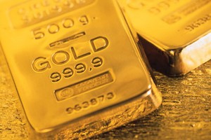 Ukraine “nóng” trở lại, vàng lên cao nhất 3 tuần