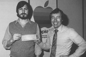 Điều gì đã xảy ra với 10 nhân viên đầu tiên của Apple?