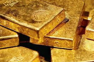 Vàng SJC bất ngờ doãng giá, USD tự do tiếp tục tăng