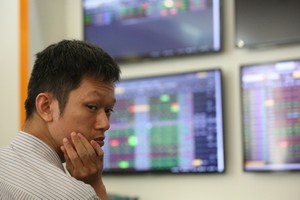 Dấu hỏi trong sự chậm trễ thoái vốn nhà nước