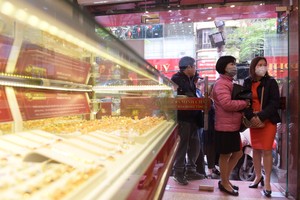 Giá vàng hôm nay ngày 25/10: Vàng SJC đảo chiều tăng gần 1 triệu đồng/lượng