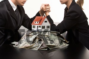 Tranh chấp kéo dài là “cuộc chiến” mà hai bên đều chịu thiệt.