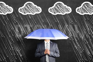 Doanh nghiệp bảo hiểm loay hoay chống trục lợi 