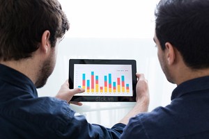 Nỗi lo khoảng trống lợi nhuận kỳ tương lai