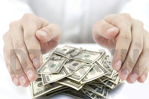 Phạt doanh nghiệp, phần thiệt chính lại thuộc về... nhà đầu tư