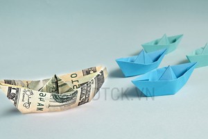 Dòng tiền đầu cơ nhập cuộc “hàng thoái vốn”