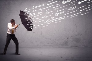 Nhận định thị trường phiên giao dịch chứng khoán ngày 30/6: ​Giảm tỷ trọng cổ phiếu và đứng ngoài