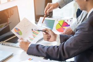 Sóng “ăn Tết”