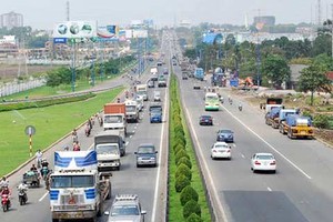 Vay vốn giai đoạn 2, Dự án Mở rộng xa lộ Hà Nội 