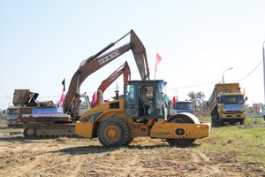 Cải tạo mạng lưới giao thông miền Trung: Quá nhiều “sạn”