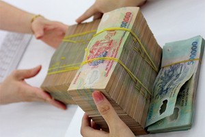 Nhận diện những “điểm nóng” pháp lý ngành ngân hàng - kỳ 4: Lạc lối, dối lừa, mặt trái