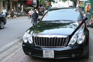 Số lượng ô tô hạng sang nhập khẩu theo diện tài sản của Việt kiều hồi hương đang tăng đột biến