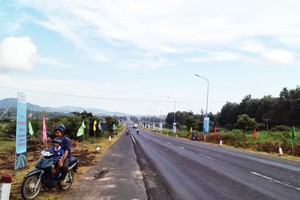 Dự án mở rộng Quốc lộ 1 đoạn qua Phú Yên mới bàn giao được 40% công địa