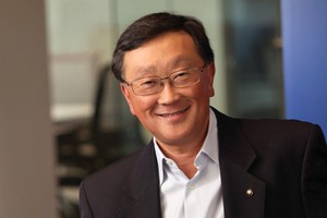 BlackBerry tính “cắt cầu” điện thoại di động