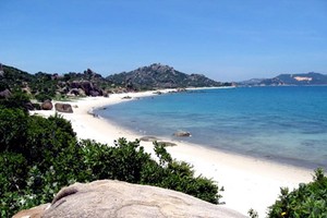 Khai trương hè du lịch sinh thái biển Hải Tiến