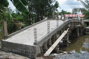 Hạm đội Hải Dương (Mỹ) viện trợ xây cầu tại tỉnh An Giang