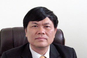 Chiến thuật đường vòng của Chủ tịch Tasco