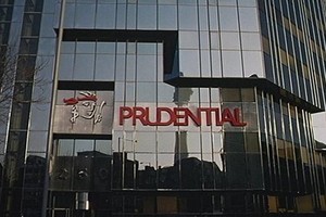 Prudential tri ân khách hàng