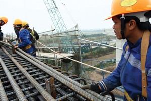 Tăng cường giải ngân đầu tư công là một hướng khả thi để tăng tổng cầu