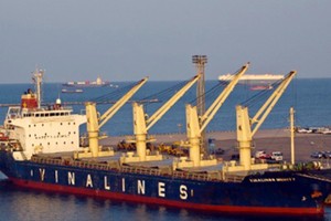Tàu vận tải của Vinalines có thể bị bắt giữ tại nước ngoài do phán quyết của VIAC
