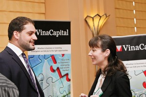 Vốn ngoại săn cơ hội