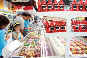 Niềm tin của người tiêu dùng tiếp tục tăng mạnh khi nền kinh tế xuất hiện thêm các yếu tố thuận lợi  