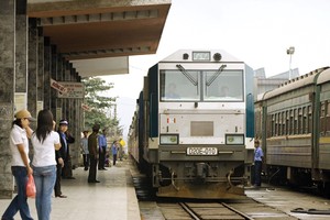 Đường sắt Việt Nam hợp tác với FPT triển khai hệ thống bán vé điện tử