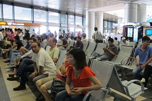 Xử chậm, hủy chuyến bay chưa làm giảm câu “xin lỗi”