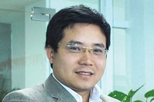 Ông Nguyễn Quang Thuân, Chủ tịch kiêm Tổng giám đốc StoxPlus, công ty chuyên về dữ liệu và phân tích thị trường. Ông Thuân đã có hơn 15 năm kinh nghiệm kiểm toán, quản lý đầu tư và tư vấn M&A ở Việt Nam và Australia