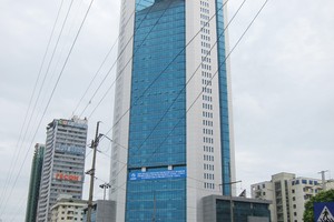 Theo CBRE, tòa nhà văn phòng của Handico tại Mễ Trì Hạ đang trì hoãn hoàn thành vì thị trường văn phòng quá khó khăn