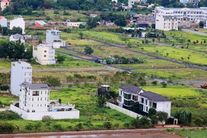 Bất động sản phía Nam bắt đầu xuất hiện hiện tượng “săn” đất nền dự án - Ảnh: Lê Toàn
