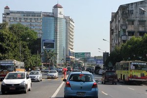 Nhiều doanh nghiệp Việt Nam đang tìm cơ hội đầu tư vào Myanmar - Ảnh: Internet