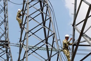 Với nhu cầu tăng cao, ngành điện đang có sức hút rất lớn đối với nhà đầu tư nước ngoài. Ảnh: Đ.T