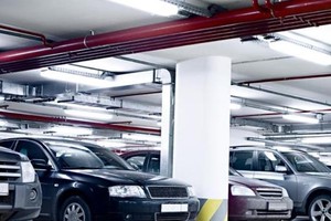 Chỗ để xe ô tô ở tầng hầm đang là vấn đề bức xúc của khách hàng. Ảnh: Lao Động