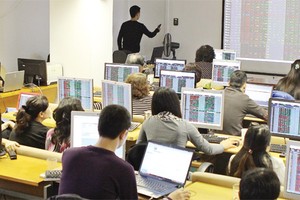 Có những phiên, khối lượng giao dịch của một số mã cổ phiếu đạt hàng chục triệu đơn vị